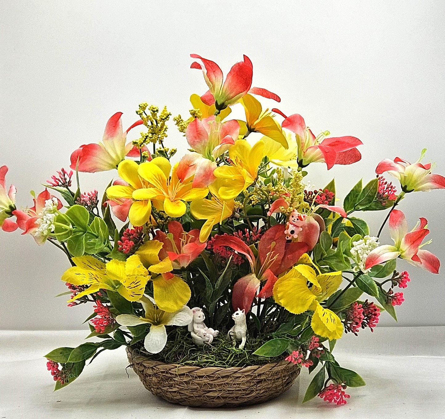 Cat Lover Flower Arrangement, Whimsical Potty Trained Cat Floral Arrangement - Unique Cat Lover Decor, Potty Train Your Cat Centerpiece