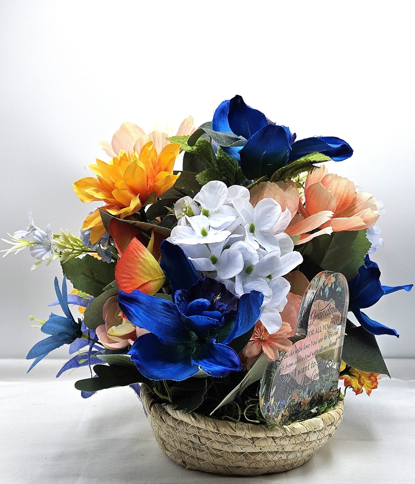 Grandma Gift Flower Arrangement, Happy Birthday, Happy Grandma/Mother's Day Gift, I Love You Grandma, Acrylic Heart Grandma Love Message