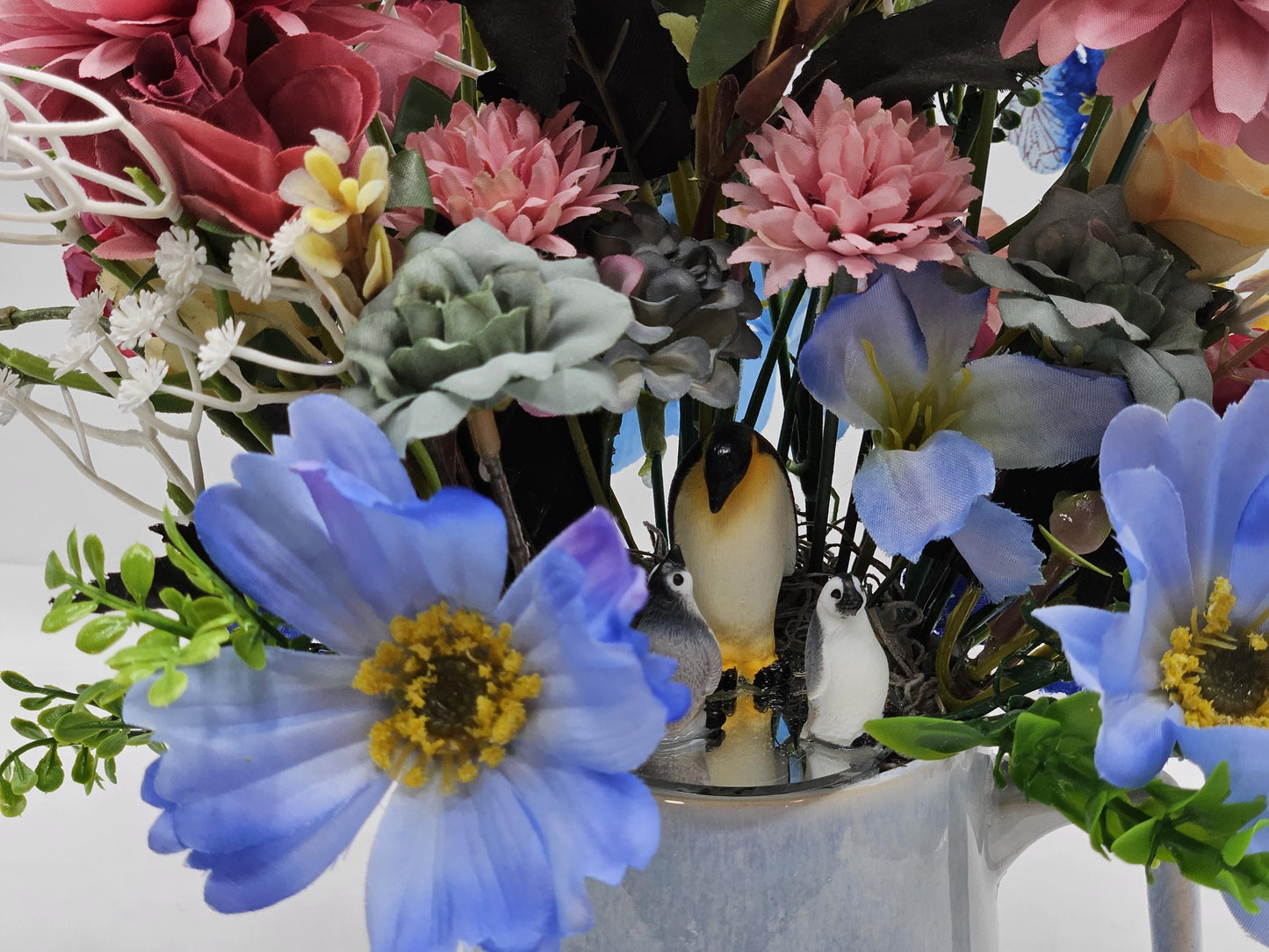 Pretty mugs filled with flowers and a twist of nature/2 options/Hedgehogs or Penquins/Vibrant and Colorful Florals/Blues/Pinks/Grennery