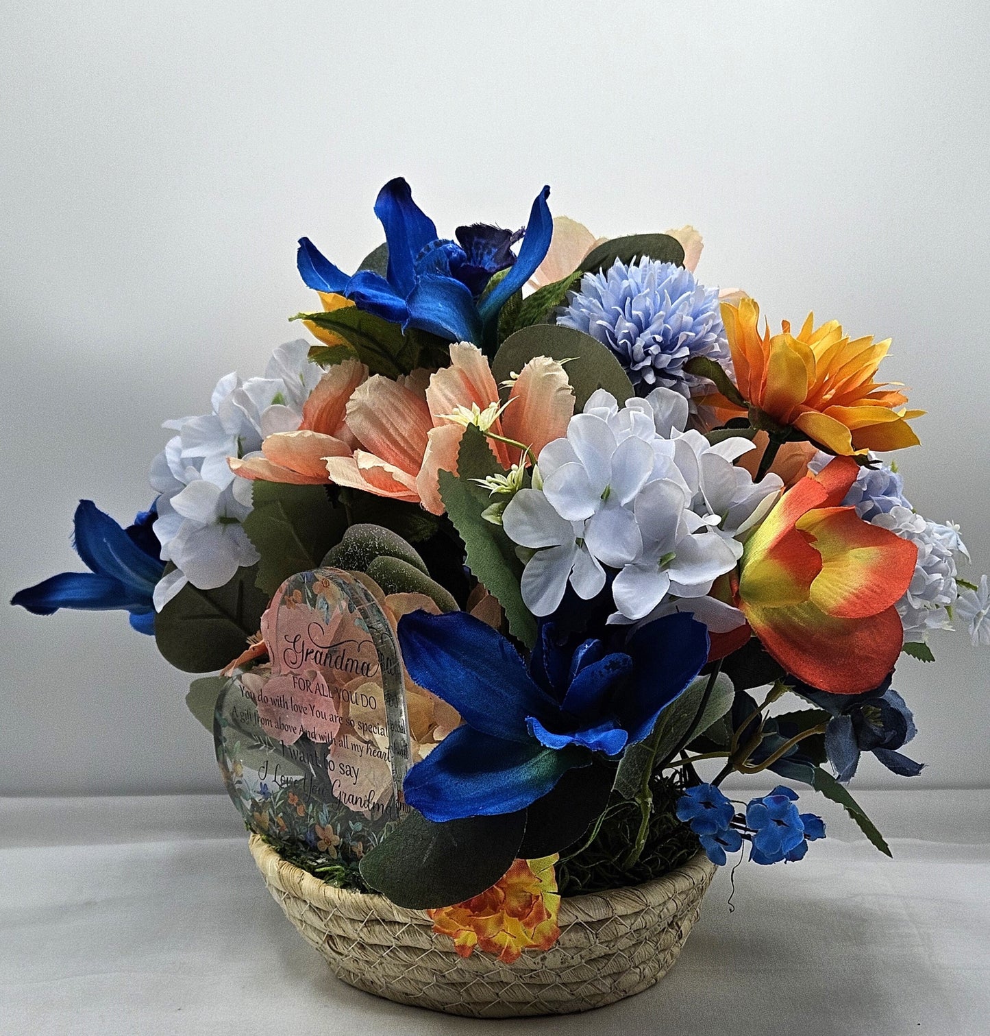 Grandma Gift Flower Arrangement, Happy Birthday, Happy Grandma/Mother's Day Gift, I Love You Grandma, Acrylic Heart Grandma Love Message