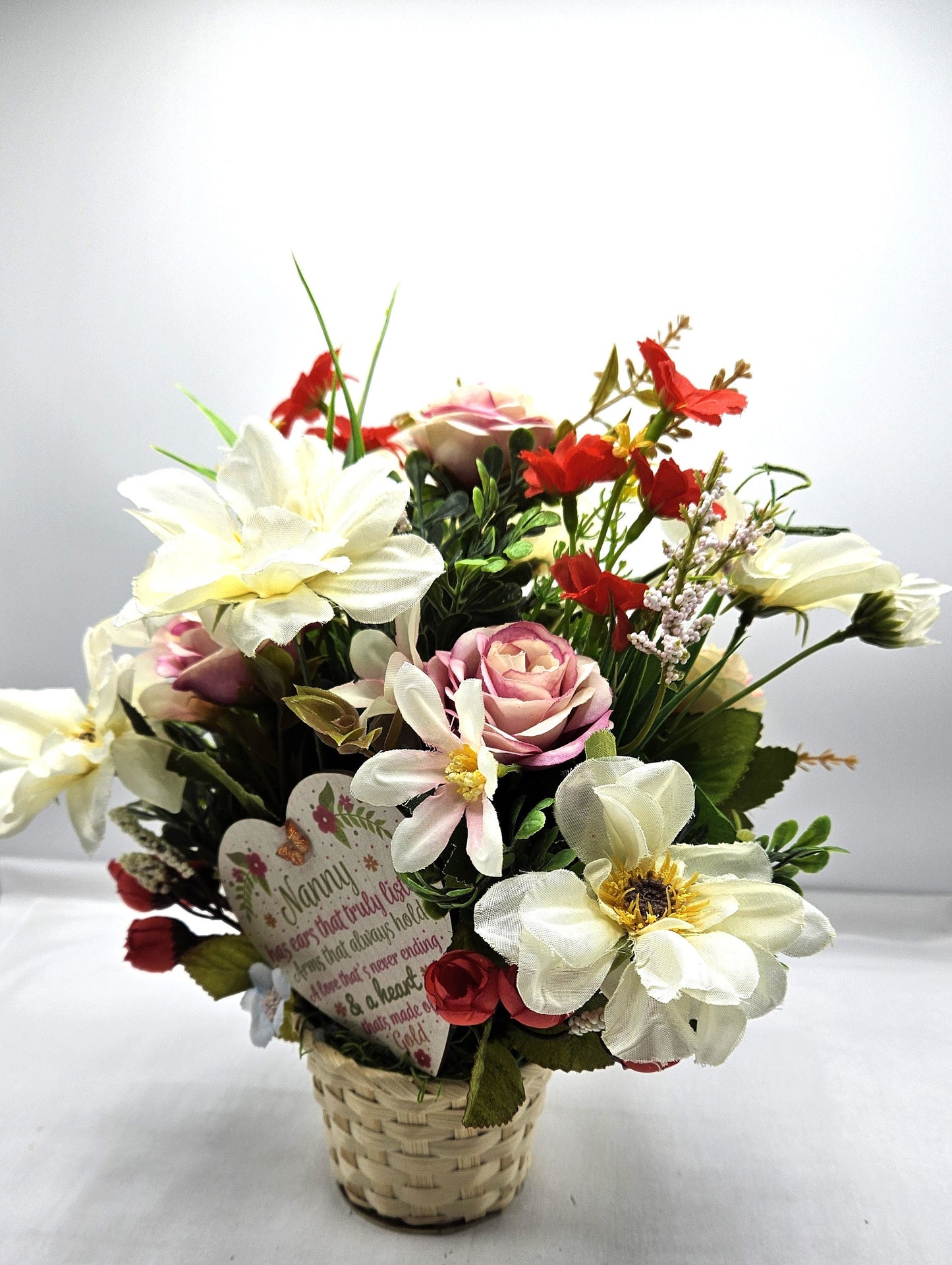 Love Nanny, Gift for Nanny Flowers, Happy Birthday Nanny,Pink and White Daisies/Sunflowers/Roses. Nanny Wood Heart Love Message