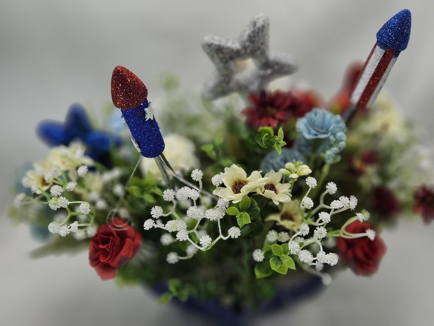 Dog Lovers Patriotic Florals/Two Options/Bully Type Dog or a Chihuahua Set in a Star Shaped Dish wRed/White/Blue Flowers/Patriotic Accents