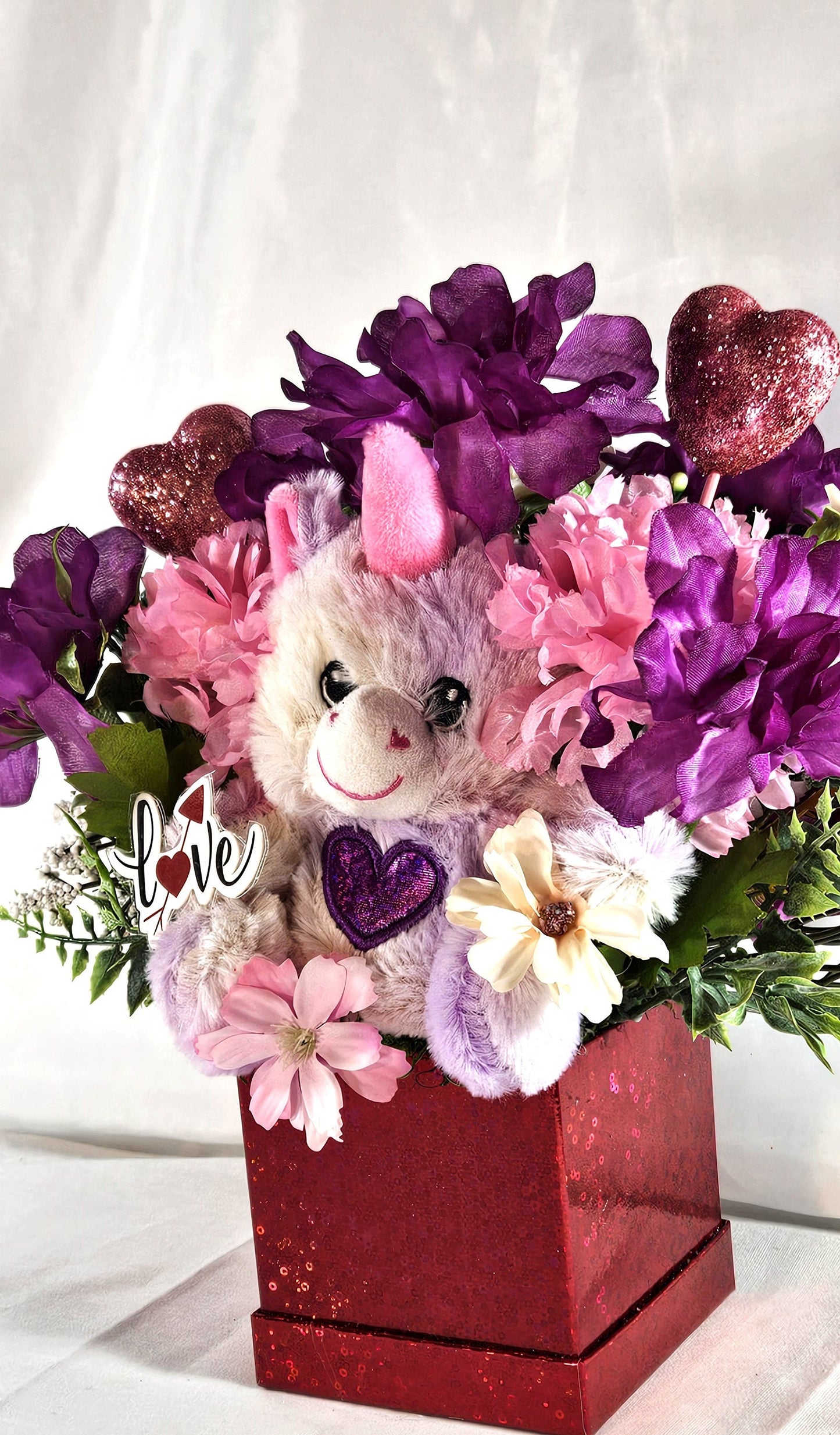 Romantic Unicorn Gift, Love Gift Unicorn Lover, Sweetheart Flowers with Unicorn in Red Gift Box
