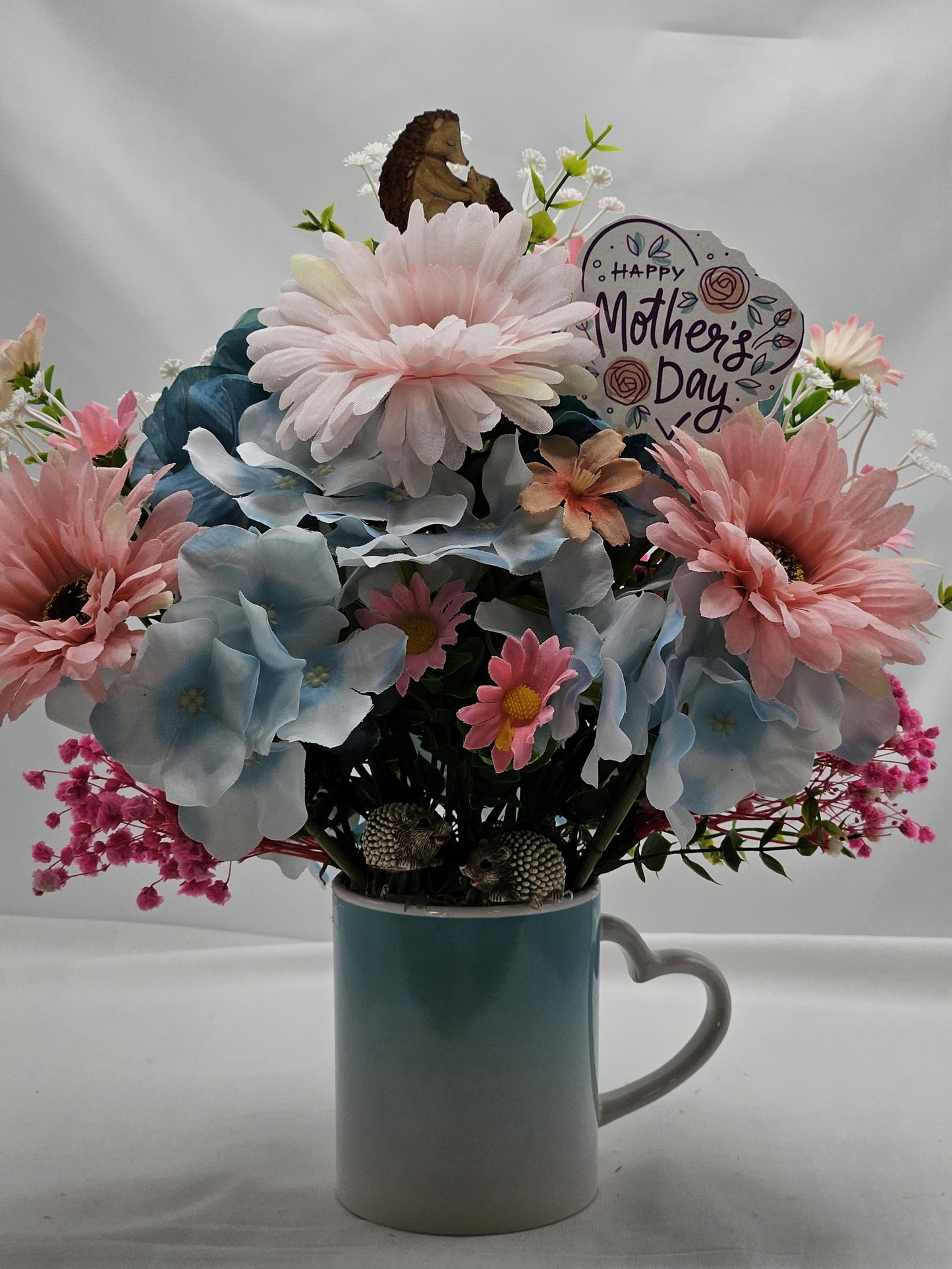 Pretty mugs filled with flowers and a twist of nature/2 options/Hedgehogs or Penquins/Vibrant and Colorful Florals/Blues/Pinks/Grennery
