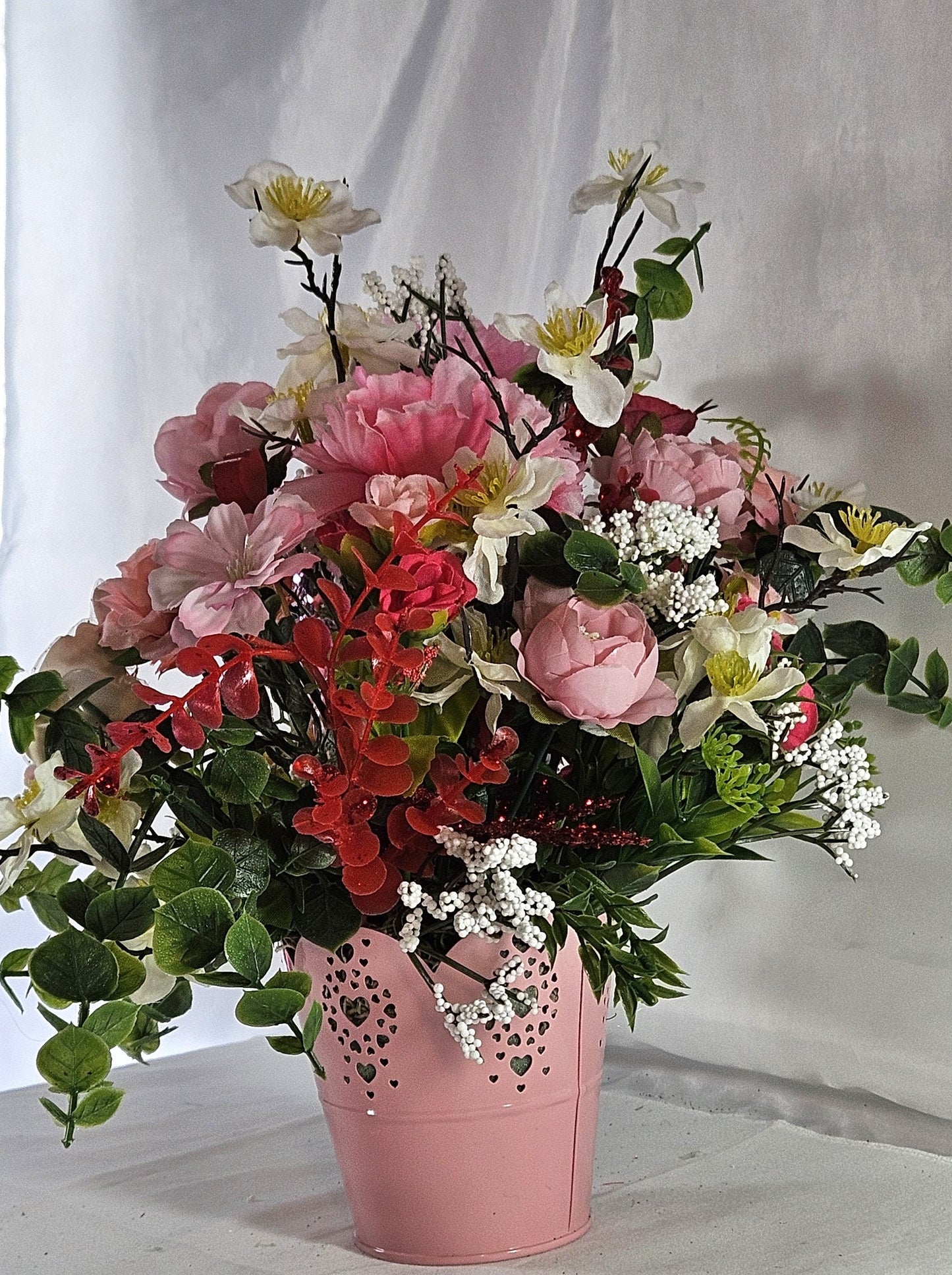 Romantic Flower Arrangement, Cute Pink Love Deer, Sweetheart Pink/White Flowers in Pink Scalloped Pot