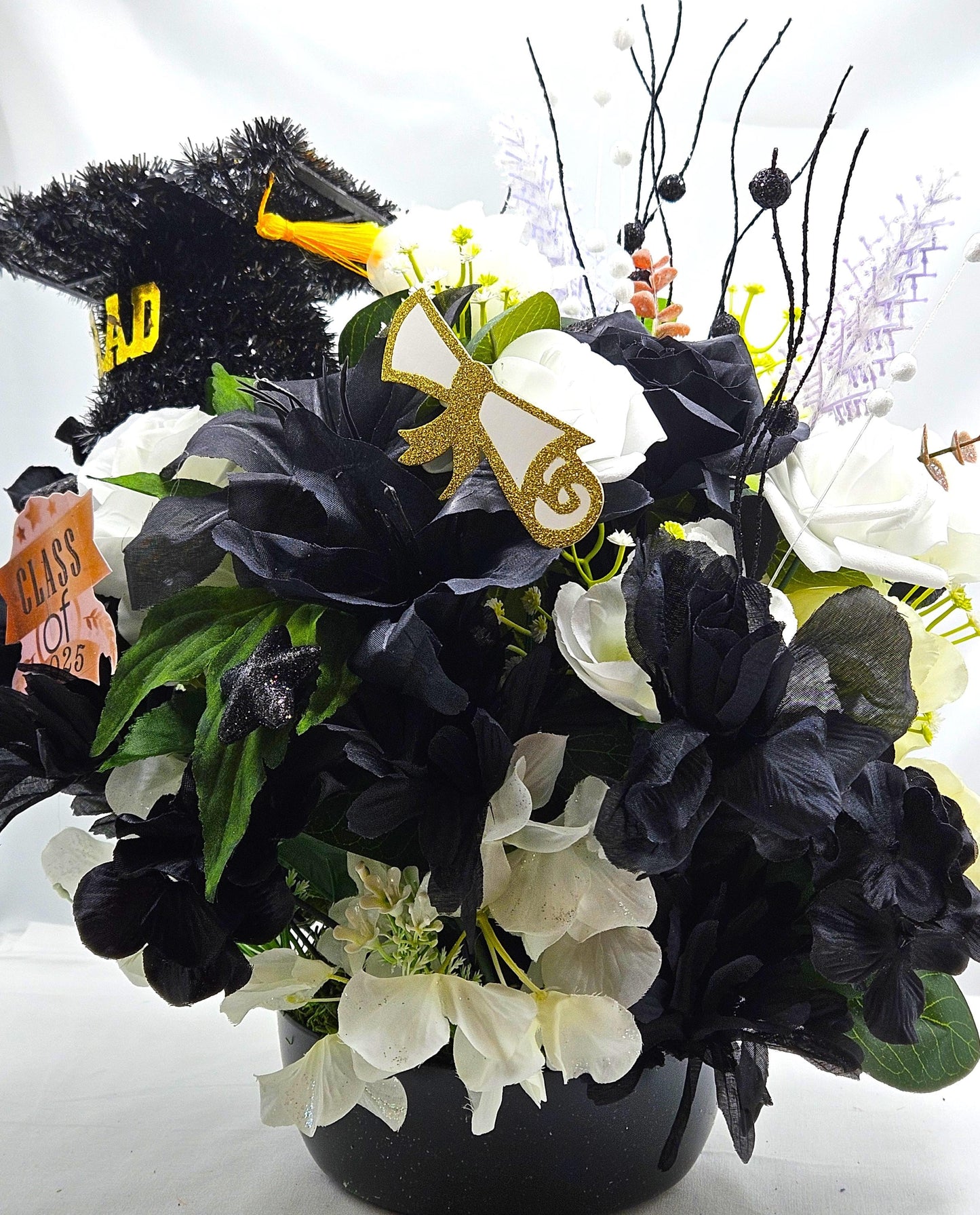 Congratulations Graduate 2025 - Stylish Graduation Cap with Black & White Floral Design, Roses and Dahlias Centerpiece, Memorable Gift