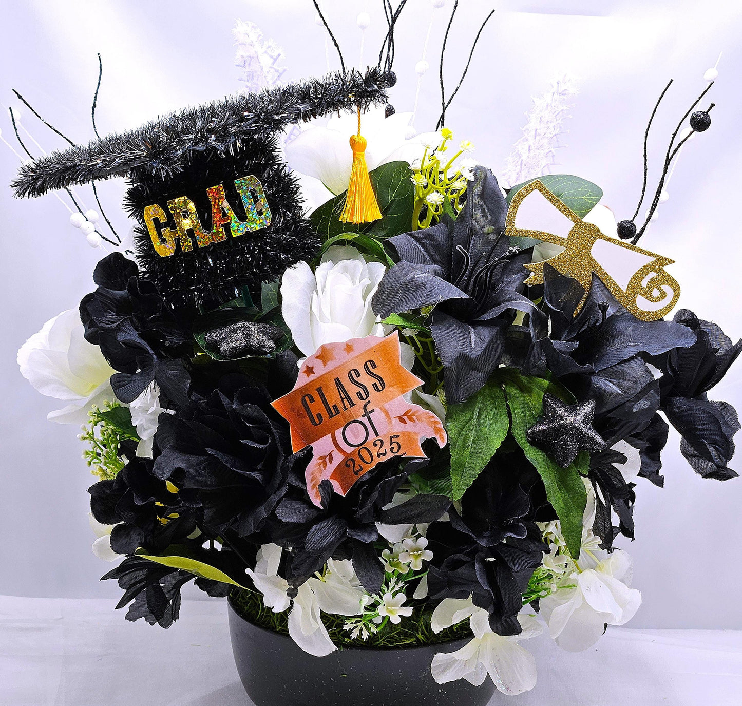 Congratulations Graduate 2025 - Stylish Graduation Cap with Black & White Floral Design, Roses and Dahlias Centerpiece, Memorable Gift