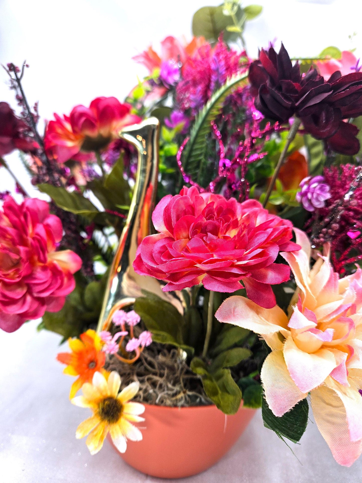 Giraffee Lovers Exquisite/Unique Flower Centerpieces, 2 Options/Modern with Pink Theme/Realistic with Yellows/Dahlias/Daisies/Wildflowers