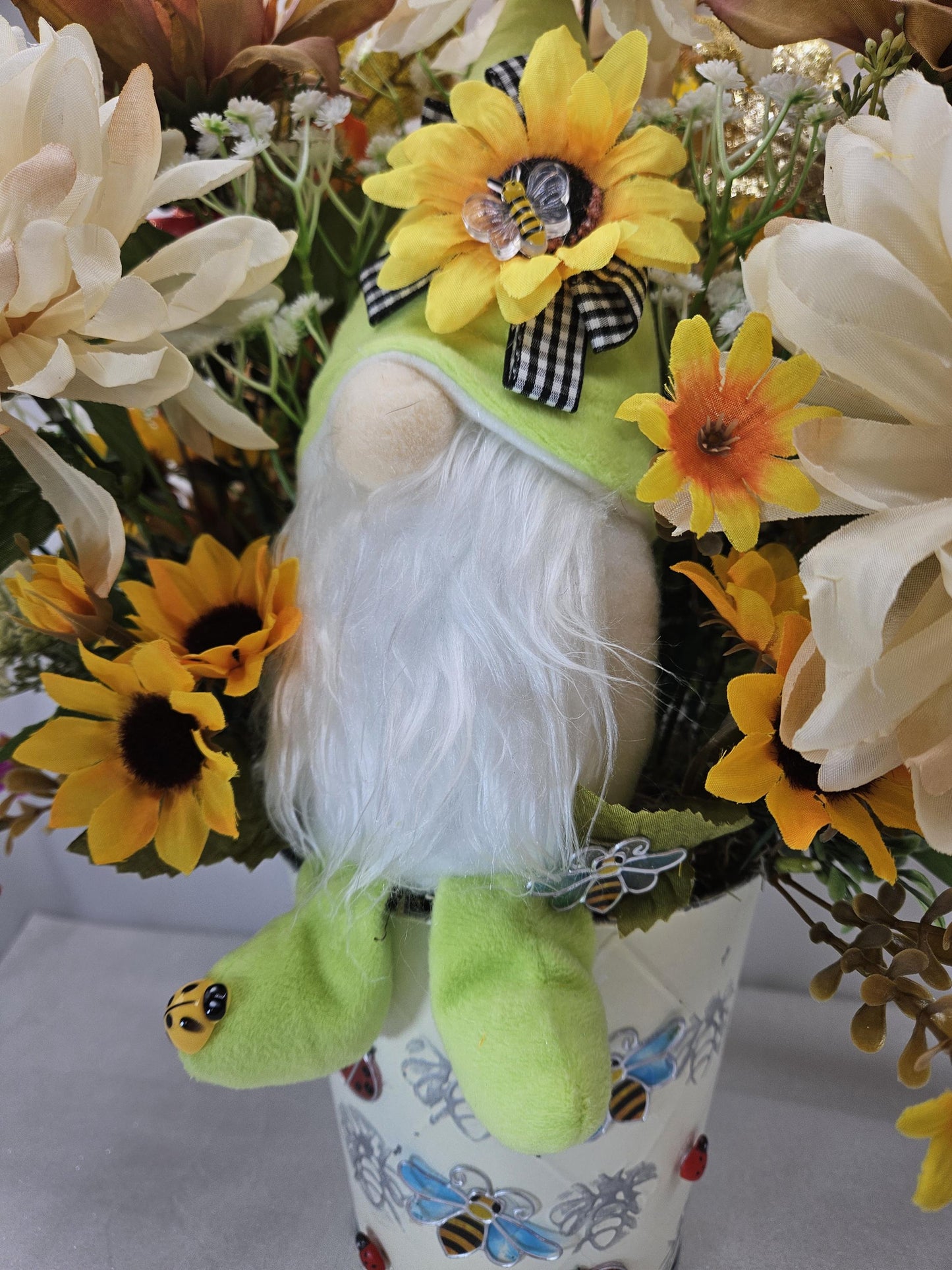 Gnome Lover/Owl Lover Autumn/Fall Gift Ideas/Flower CenterPieces/Bees/Lady Bugs/Owls and Gnomes/Celebrate/Decorate/Gifting Ideas/2 Options