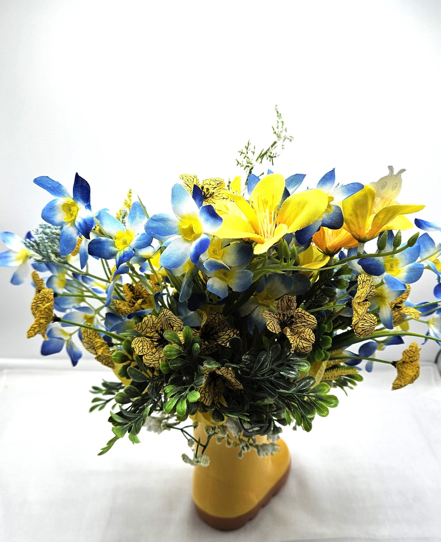 Bees for the Nature Lover, 5 Options, Bee and Gnome Accents, Bee Signs and Wildflowers in Yellows, Blues, Purples and Pinks, Honey Bees