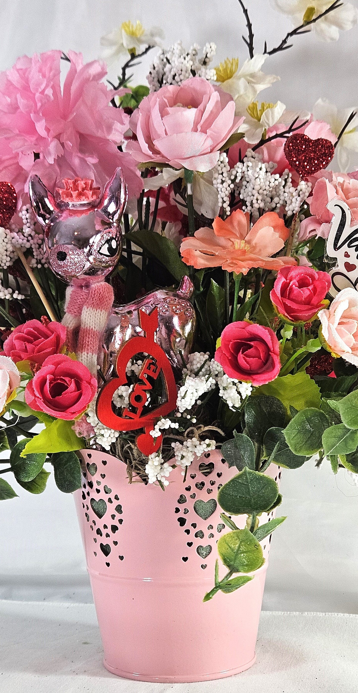 Romantic Flower Arrangement, Cute Pink Love Deer, Sweetheart Pink/White Flowers in Pink Scalloped Pot