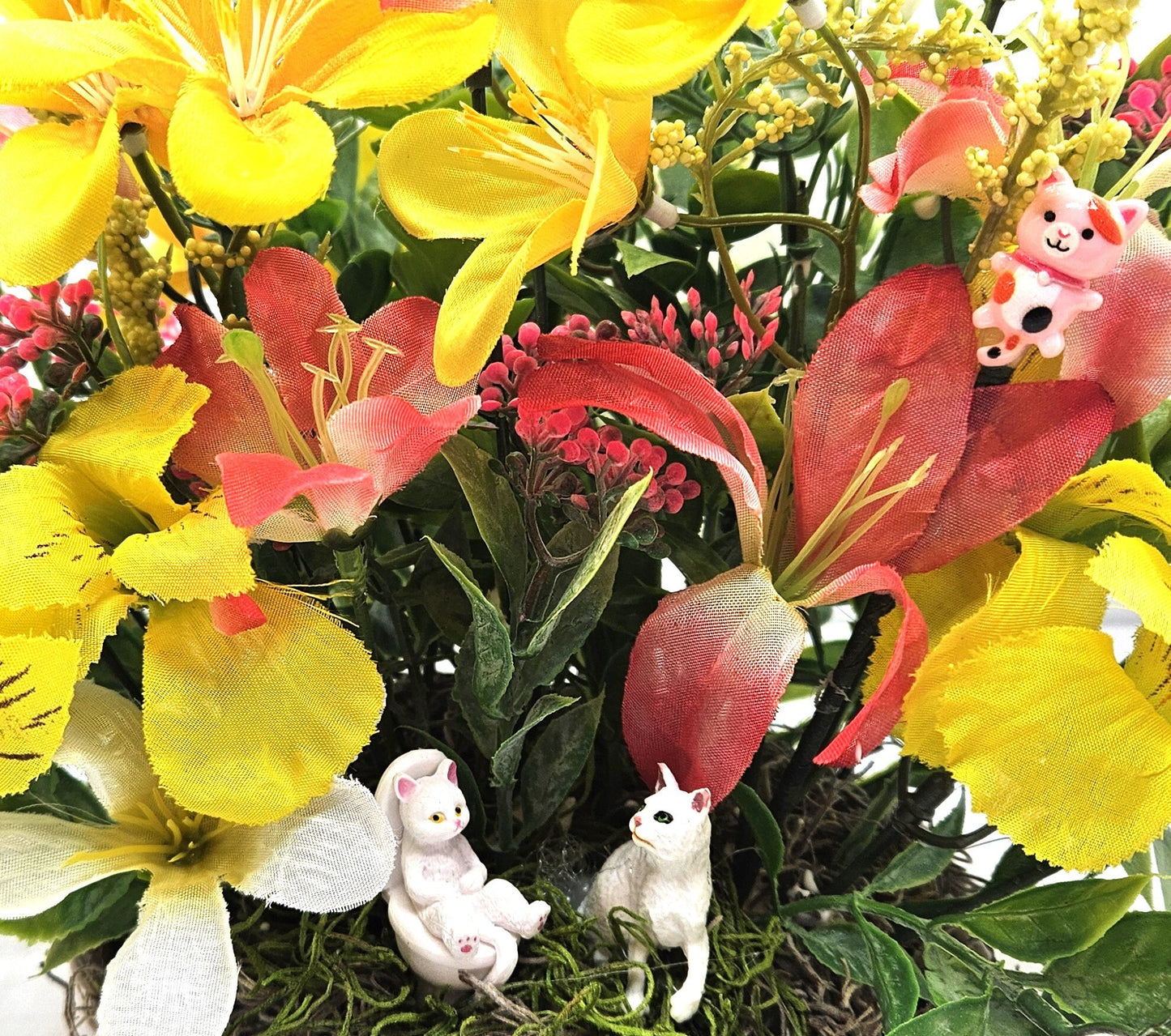 Cat Lover Flower Arrangement, Whimsical Potty Trained Cat Floral Arrangement - Unique Cat Lover Decor, Potty Train Your Cat Centerpiece