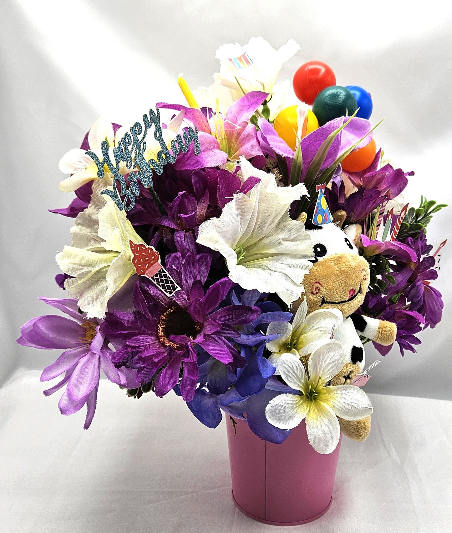 Happy Birthday Flower Arrangements, Two Options, Mom Birthday, Presents, Candles, Balloons, Happy Birthday Sign, Cute Cows, Party Hats