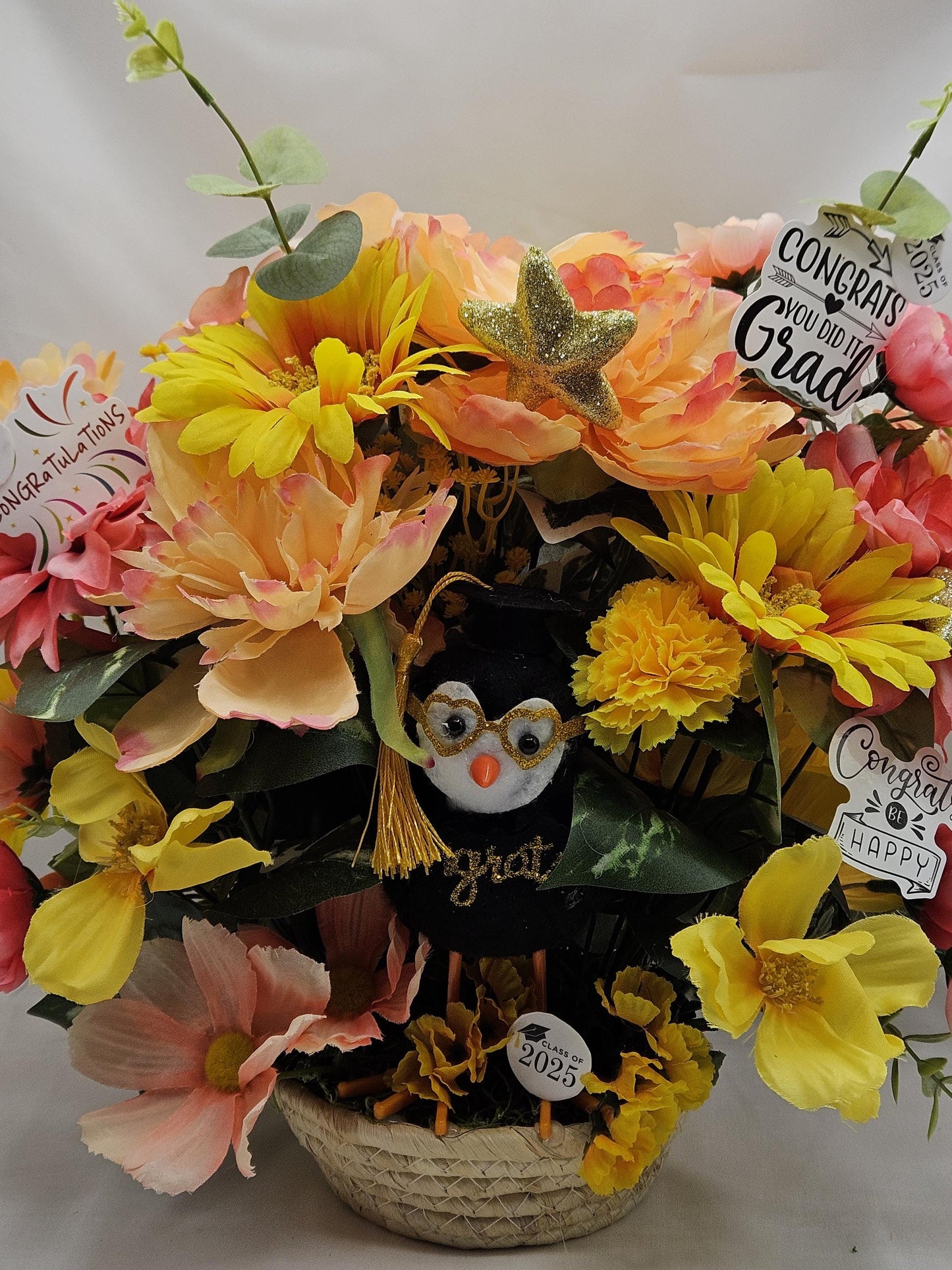 2025 Graduate Bird Flower Arrangement - Unique Senior High School & College Graduation Centerpiece - Gift
