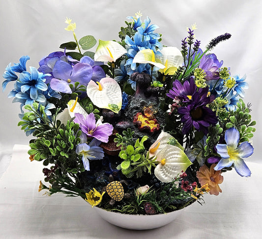 Tropical Gift with Coral Turtles & Seal, Sea Life Mountain, Marine Critters, Pastel Florals, Lush Greenery