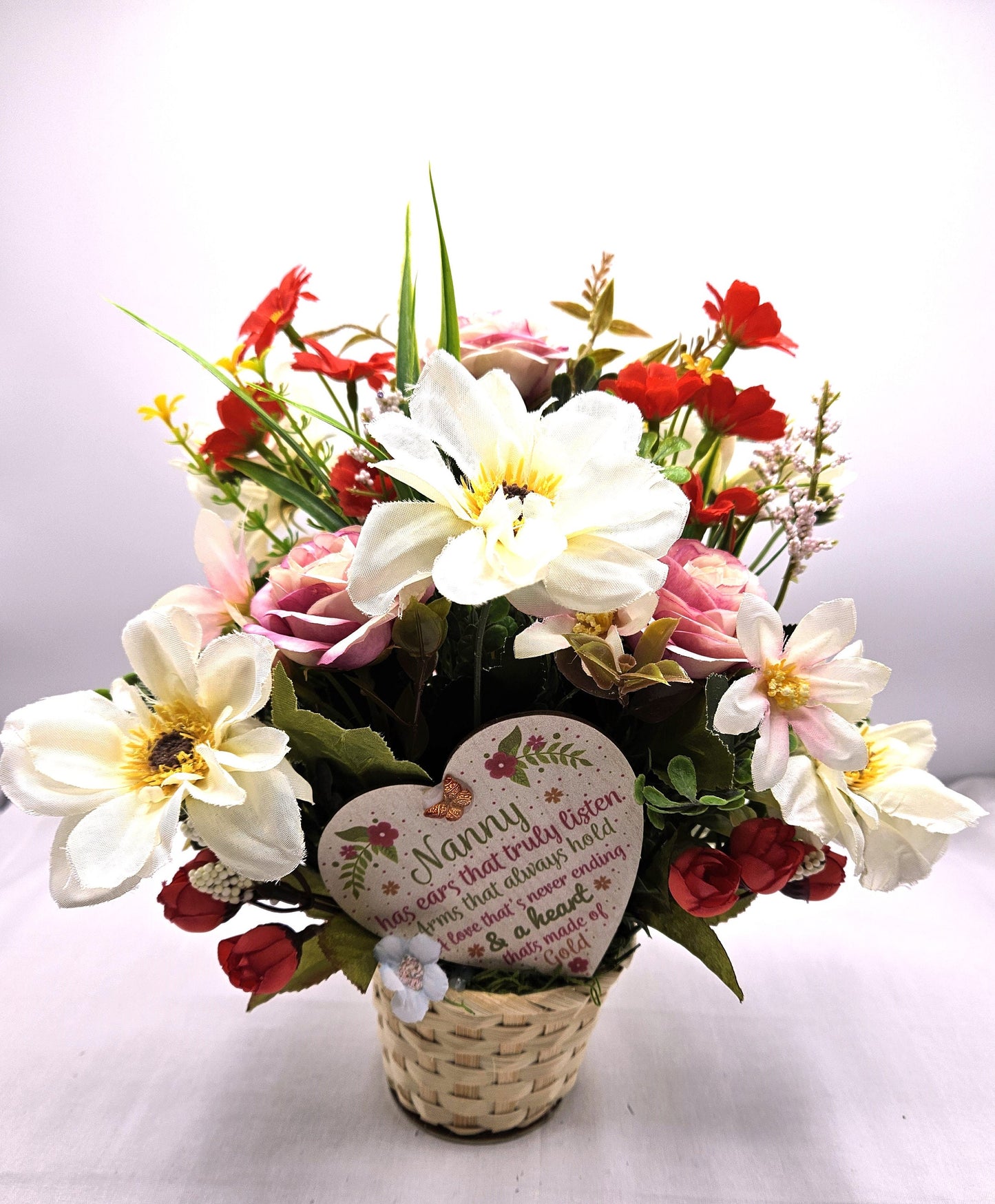 Love Nanny, Gift for Nanny Flowers, Happy Birthday Nanny,Pink and White Daisies/Sunflowers/Roses. Nanny Wood Heart Love Message