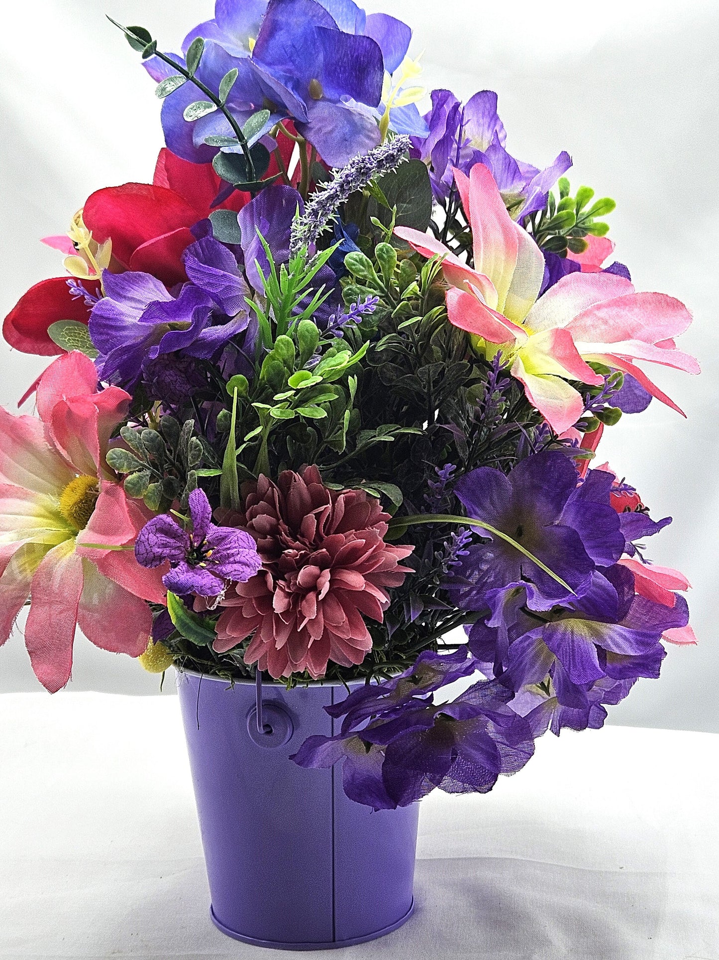 Flower Arrangement with Message to Greet Each New Day With Praise and Gratitude, Birds Throughout the Garden, Bird Lover Gift