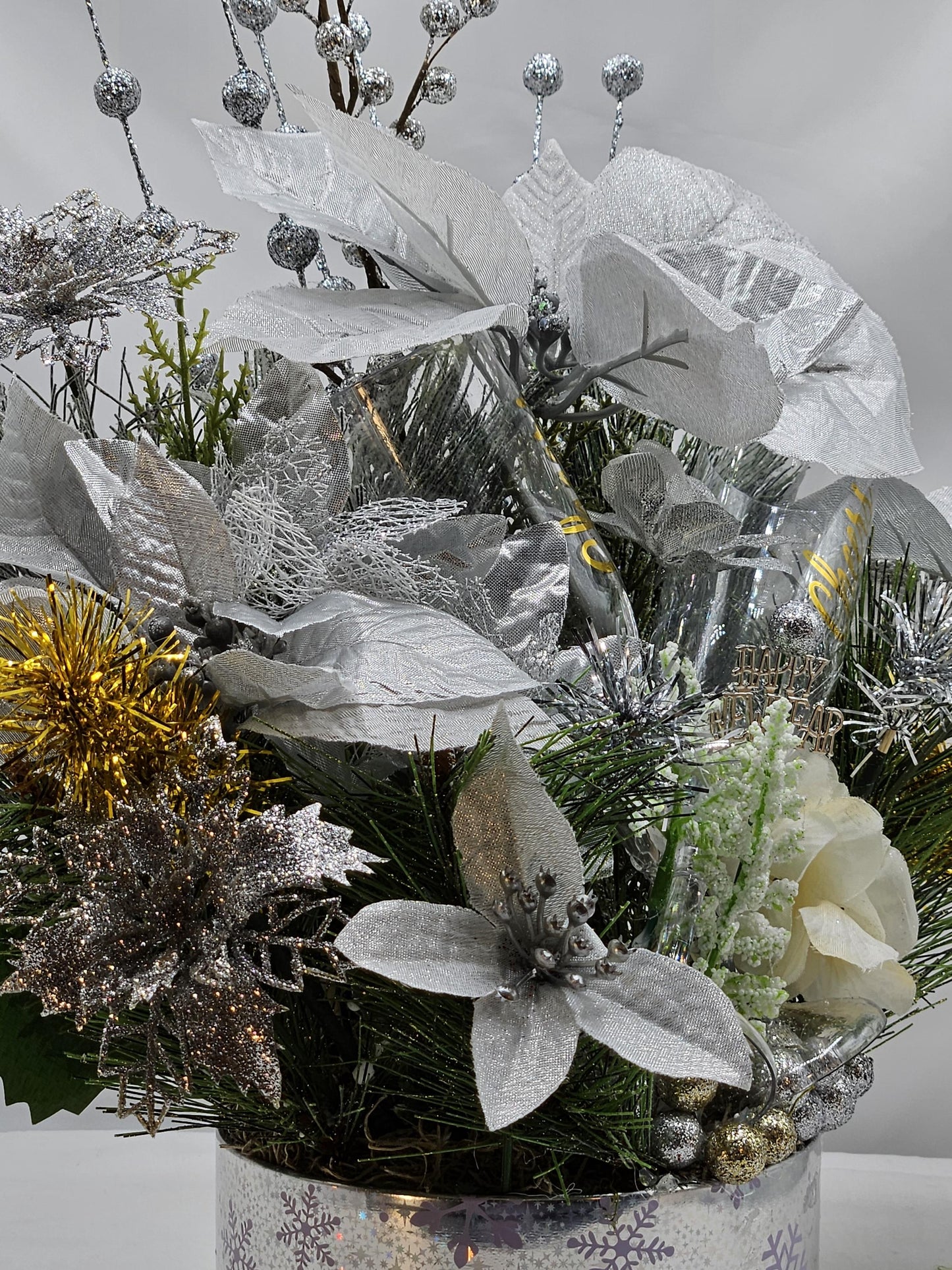 Congratulatory Centerpiece, 2 Options, Gold or Silver, New Year Toast/sparkly Silver or Gold Flowers/Accents/Celebrate in 2025