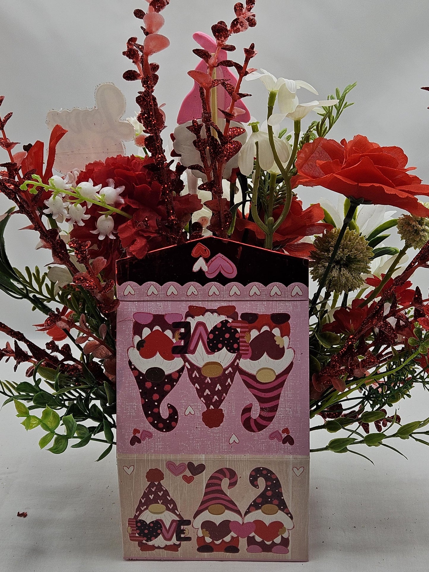Gnome Heart Romance, Floral Arrangement in Decorated box w/lid, Two Options, Red Carnations/White Roses or Red Roses/White Carnations /Love