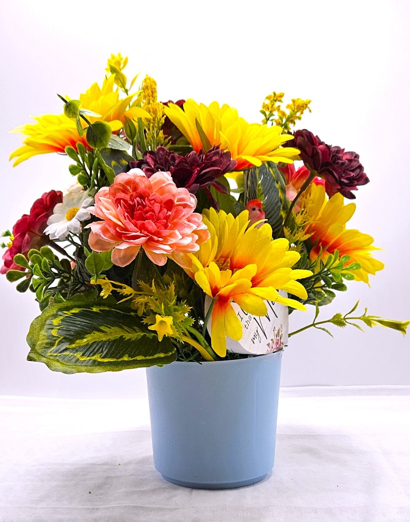 Gift for Mom,  'I Love That You're My Mom' Wooden Heart, Bird Accent in Sunflower.Dahlia, Daisy Spring Flower Mix