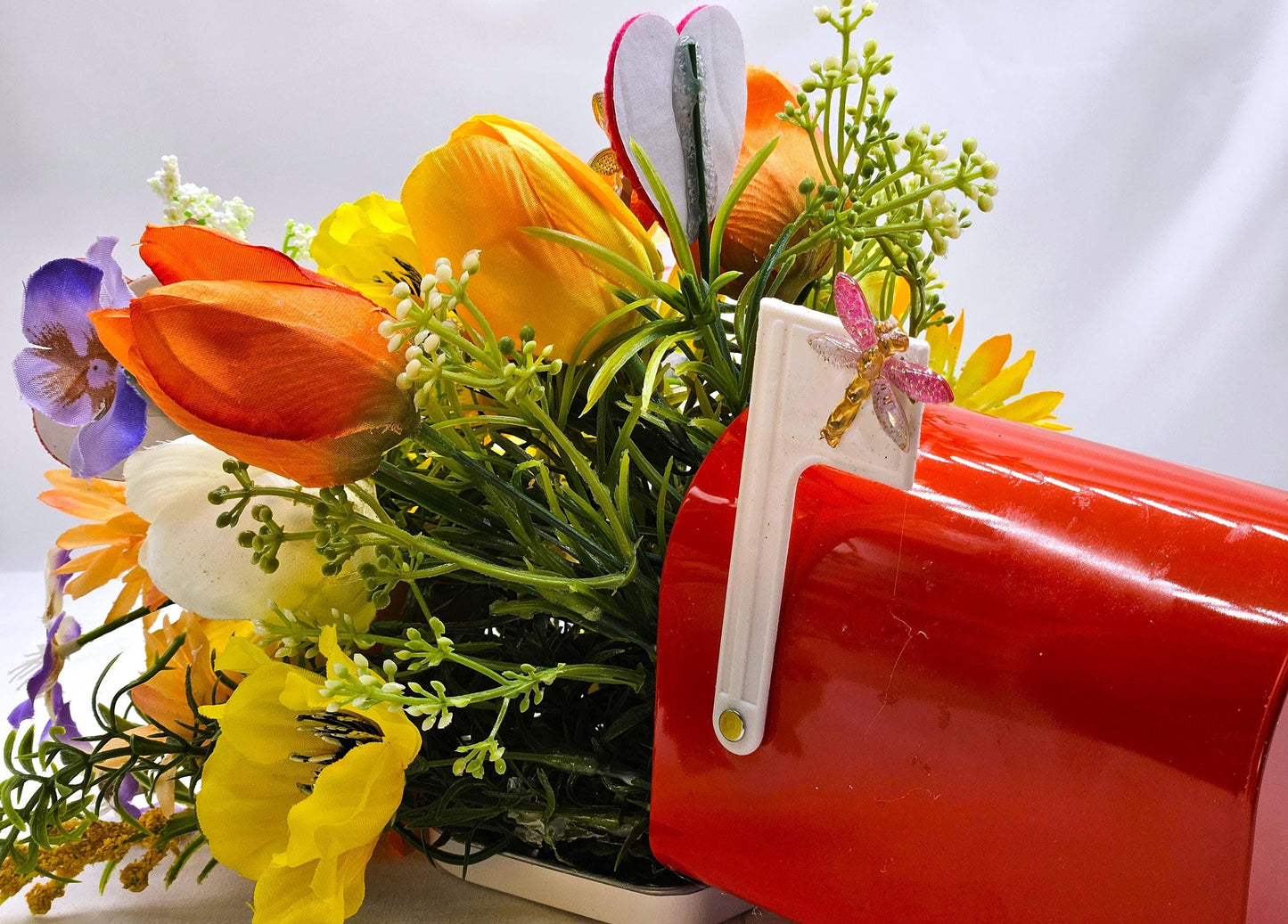 Love Messages with Mailbox Flower Arrangements, Valentine Gifts, Butterflies, Wild Flowers Tulips, Heart Day