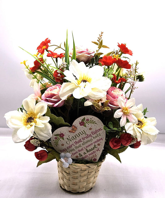 Love Nanny, Gift for Nanny Flowers, Happy Birthday Nanny,Pink and White Daisies/Sunflowers/Roses. Nanny Wood Heart Love Message