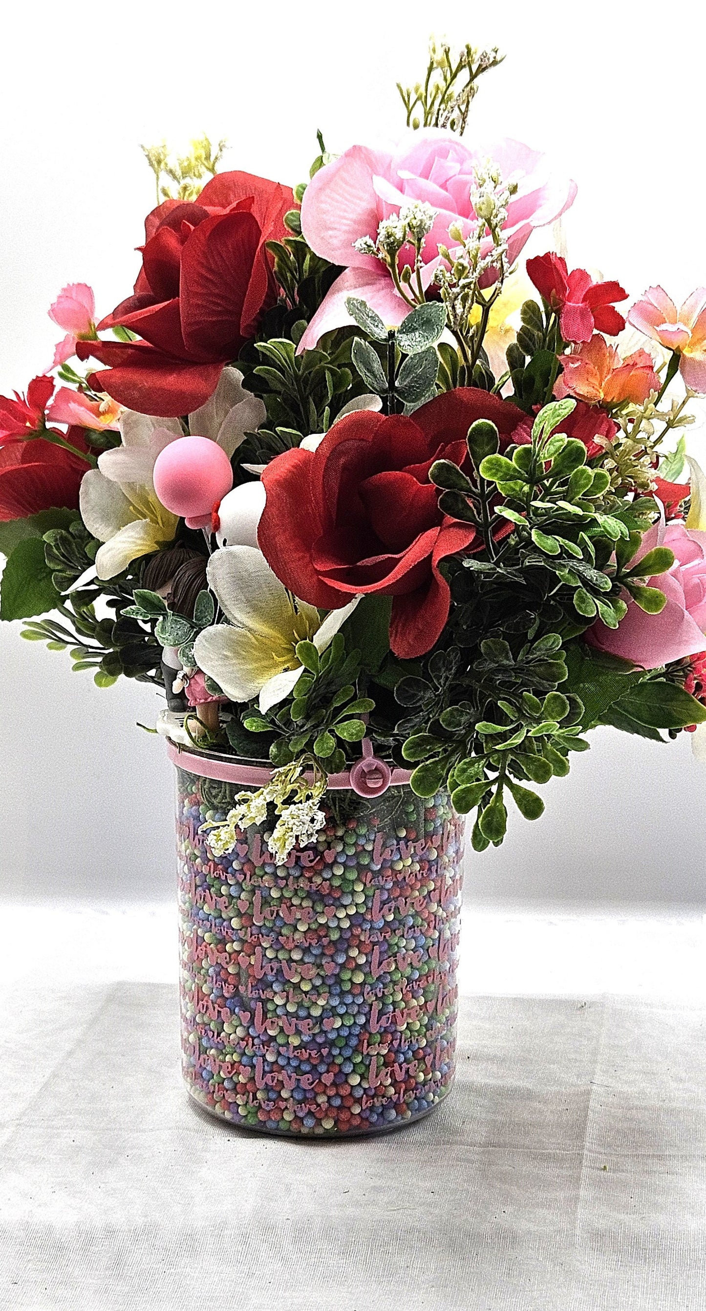 Elegant Kissing Couple Romantic Flower Arrangement for a Touch of Romance, Red/Pink/White Flowers