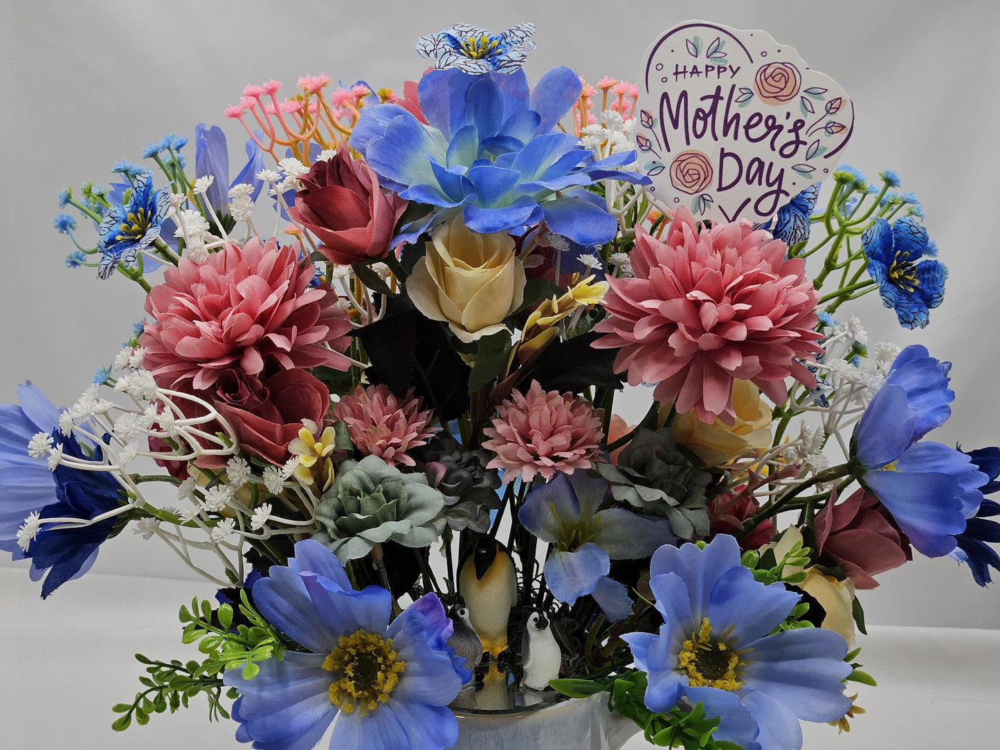 Pretty mugs filled with flowers and a twist of nature/2 options/Hedgehogs or Penquins/Vibrant and Colorful Florals/Blues/Pinks/Grennery