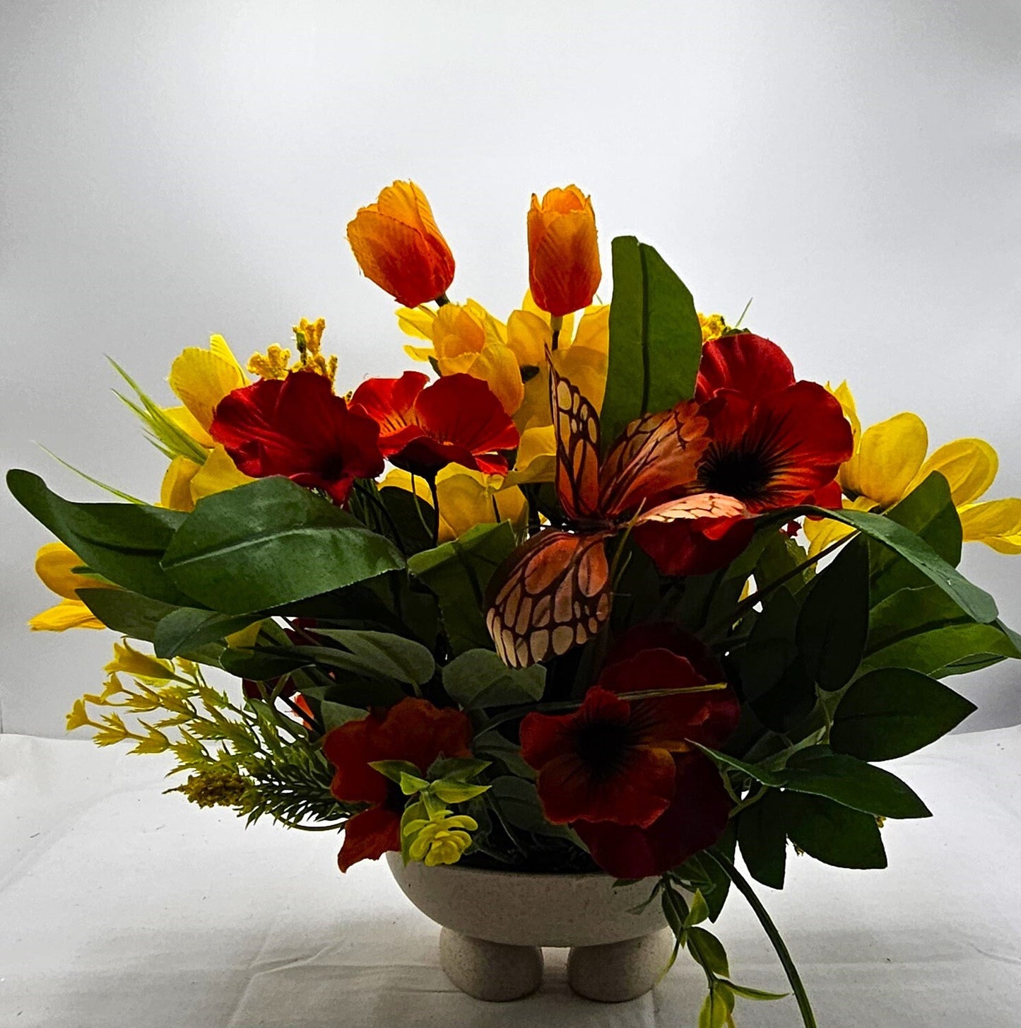 Happy Father's Day Floral Display - Baseball Dad Theme with Rustic Wooden Sign - Unforgettable Dad Gift"