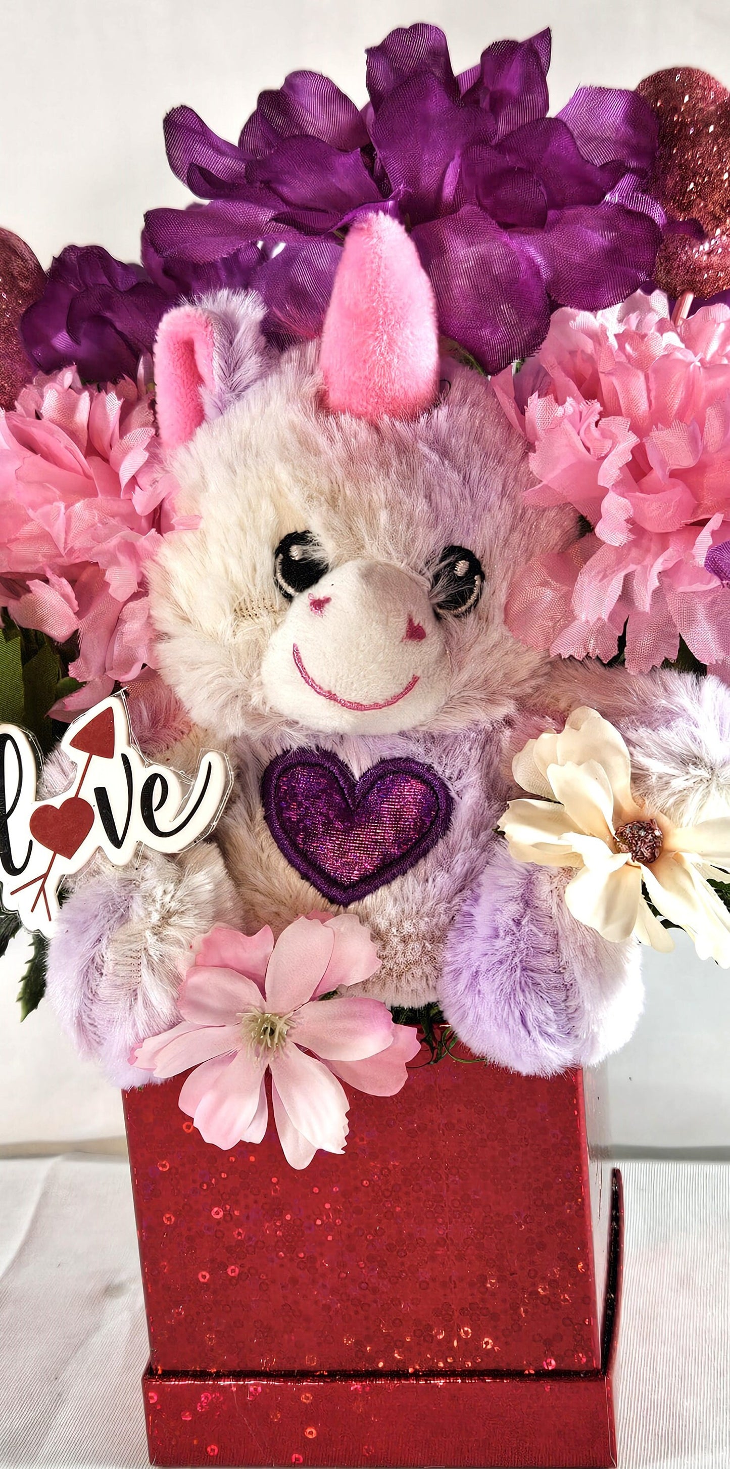 Romantic Unicorn  Gift, Love Gift Unicorn Lover, Sweetheart Flowers with Unicorn in Red Gift Box