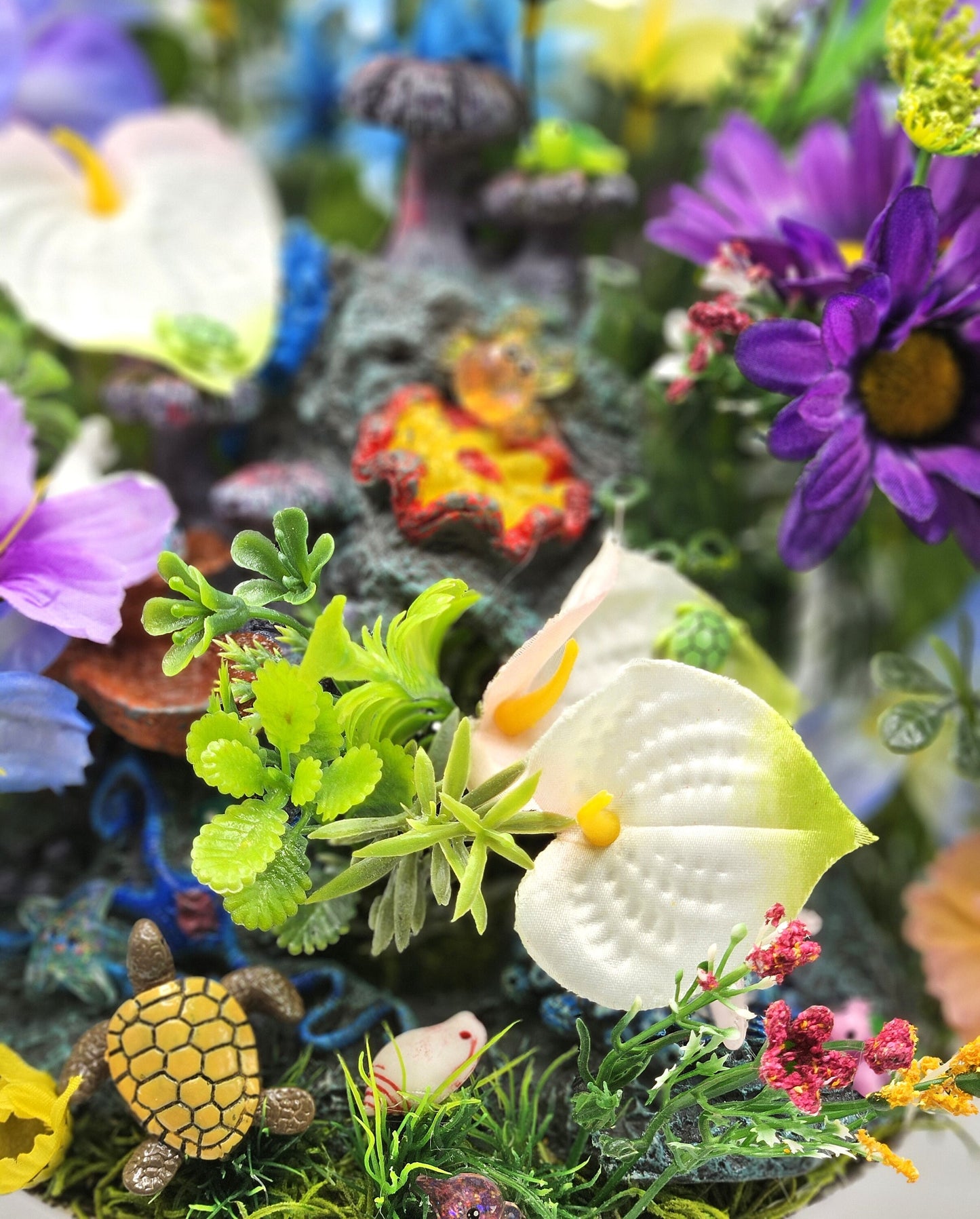 Tropical Gift with Coral Turtles & Seal, Sea Life Mountain, Marine Critters, Pastel Florals, Lush Greenery