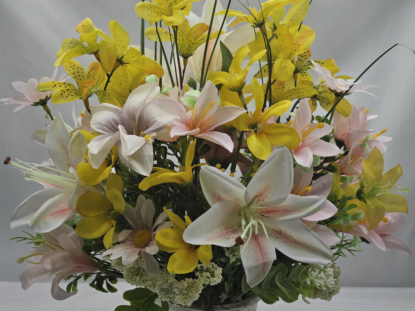 Lilies and Bunnies in a Wicker-Type Basket, 2 Options, Square or Round, Sophisticated Rabbits or Cute Rattan Bunny, Yellow w/Hot Pink/Mauve
