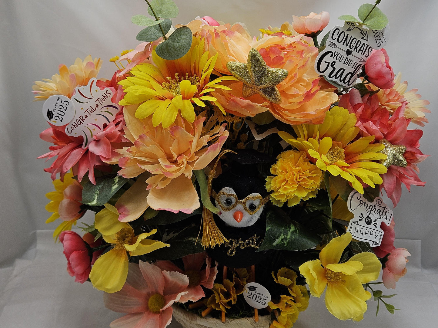 2025 Graduate Bird Flower Arrangement - Unique Senior High School & College Graduation Centerpiece - Gift