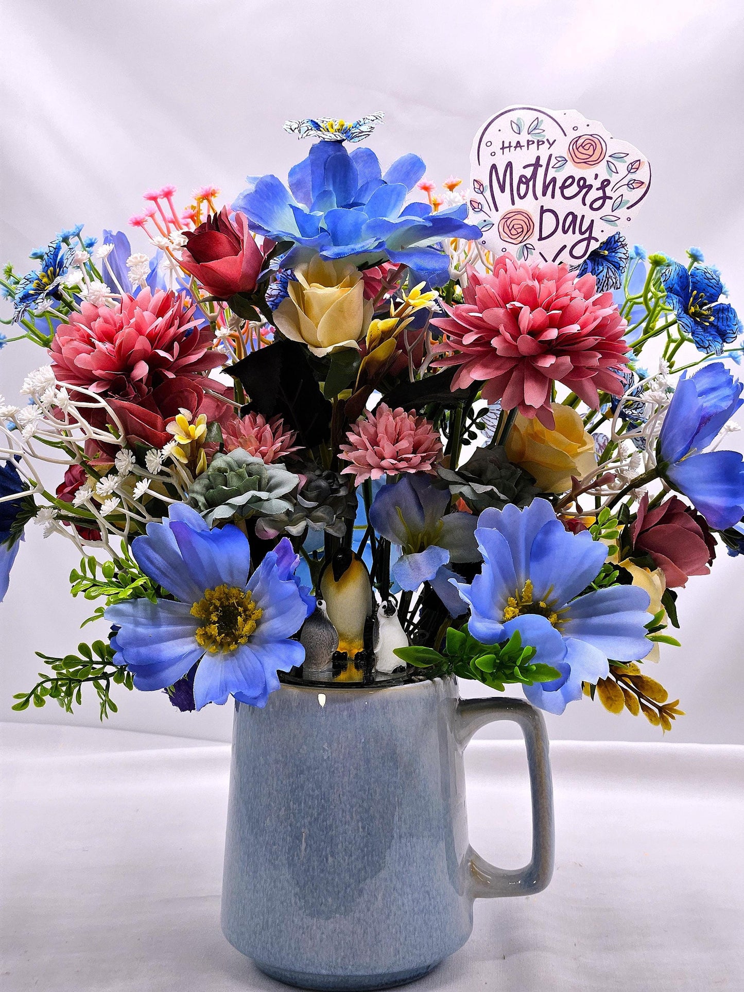 Pretty mugs filled with flowers and a twist of nature/2 options/Hedgehogs or Penquins/Vibrant and Colorful Florals/Blues/Pinks/Grennery