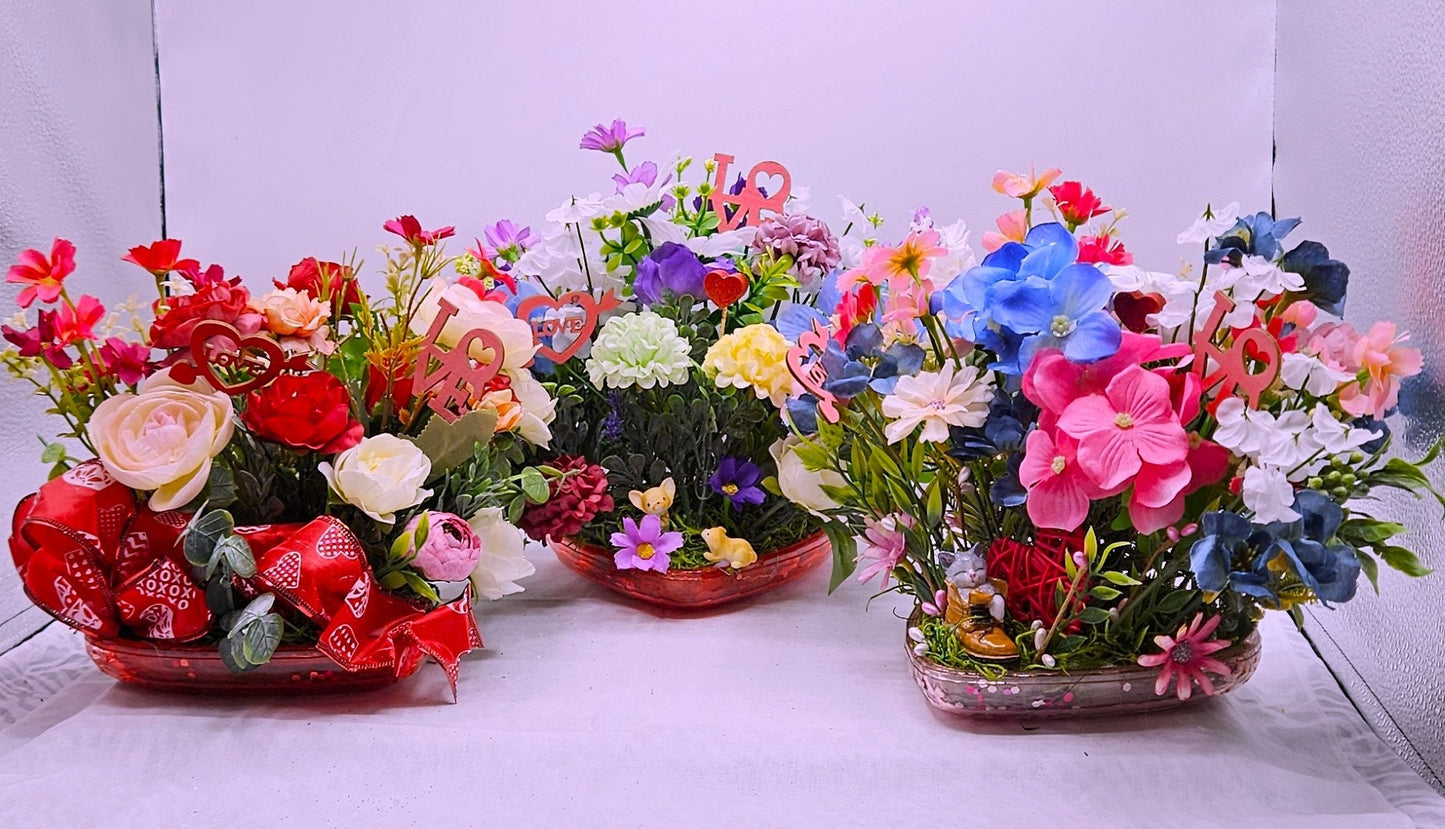 Heart-Shaped Romantic Flower Arrangement/Choose Cute Cat in Boot, Chihuahua Pups, or Big Bow/with Assorted Florals & Heart Love Signs